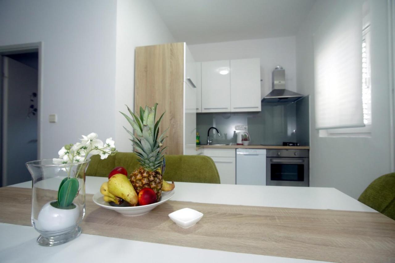 Apartmani Carmen Bibinje Exterior photo