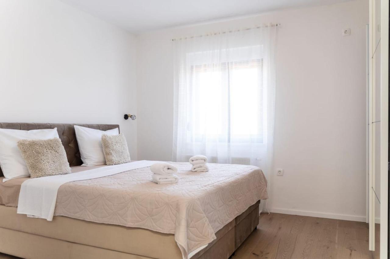 Apartmani Carmen Bibinje Exterior photo