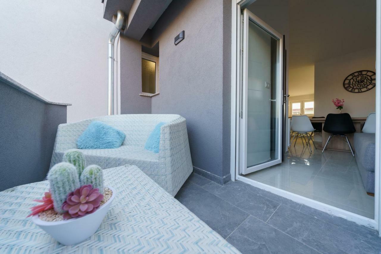 Apartmani Carmen Bibinje Exterior photo