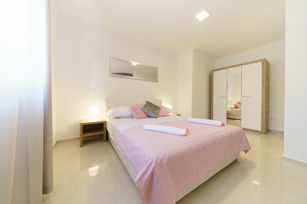 Apartmani Carmen Bibinje Exterior photo