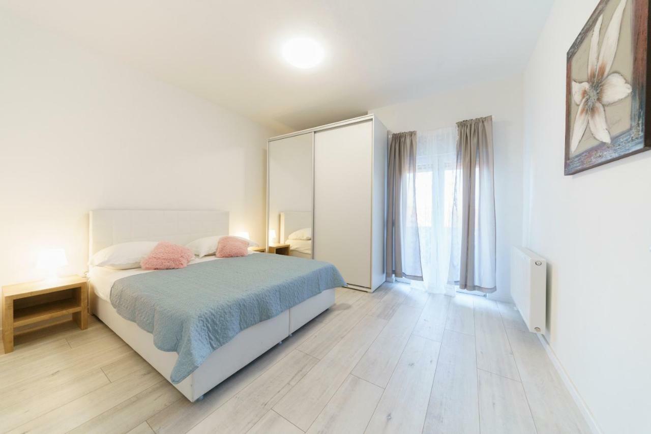 Apartmani Carmen Bibinje Exterior photo